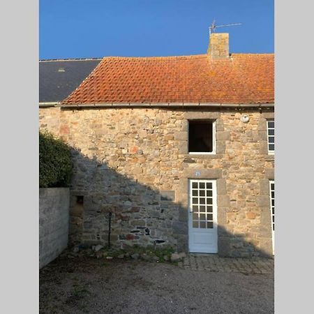 Sciotot - Bord De Mer - La Petite Maison Les Pieux エクステリア 写真
