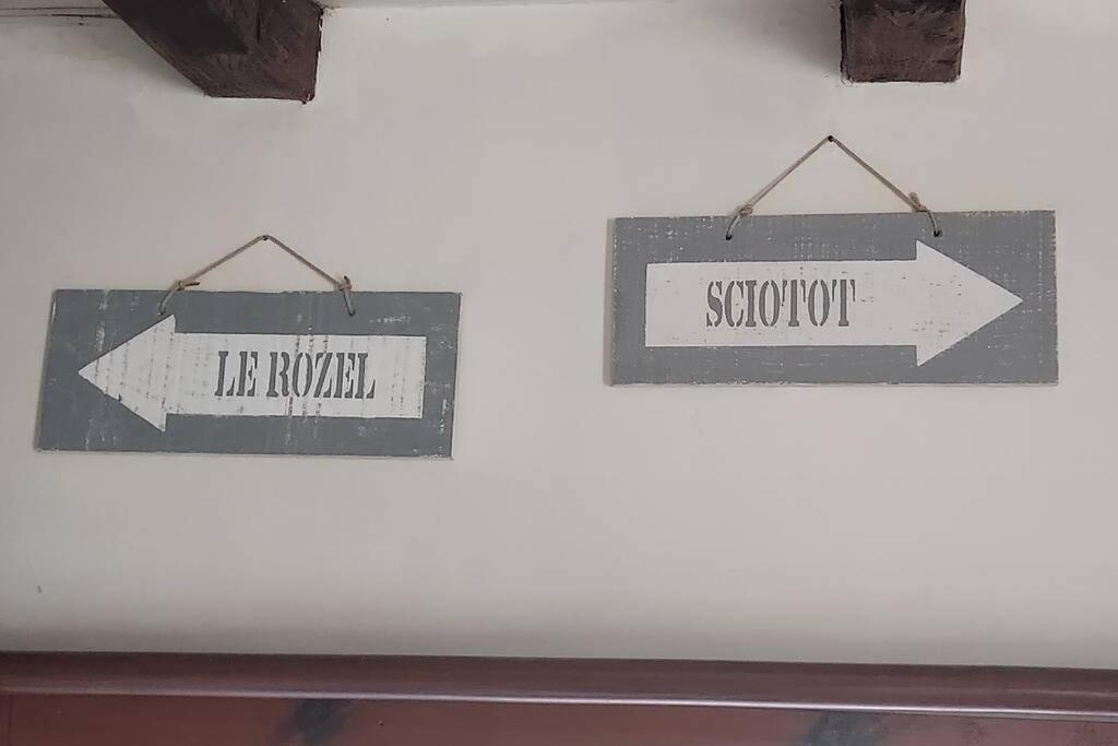 Sciotot - Bord De Mer - La Petite Maison Les Pieux エクステリア 写真